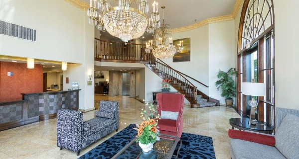 Best Western Plus Newport Mesa Inn image 7